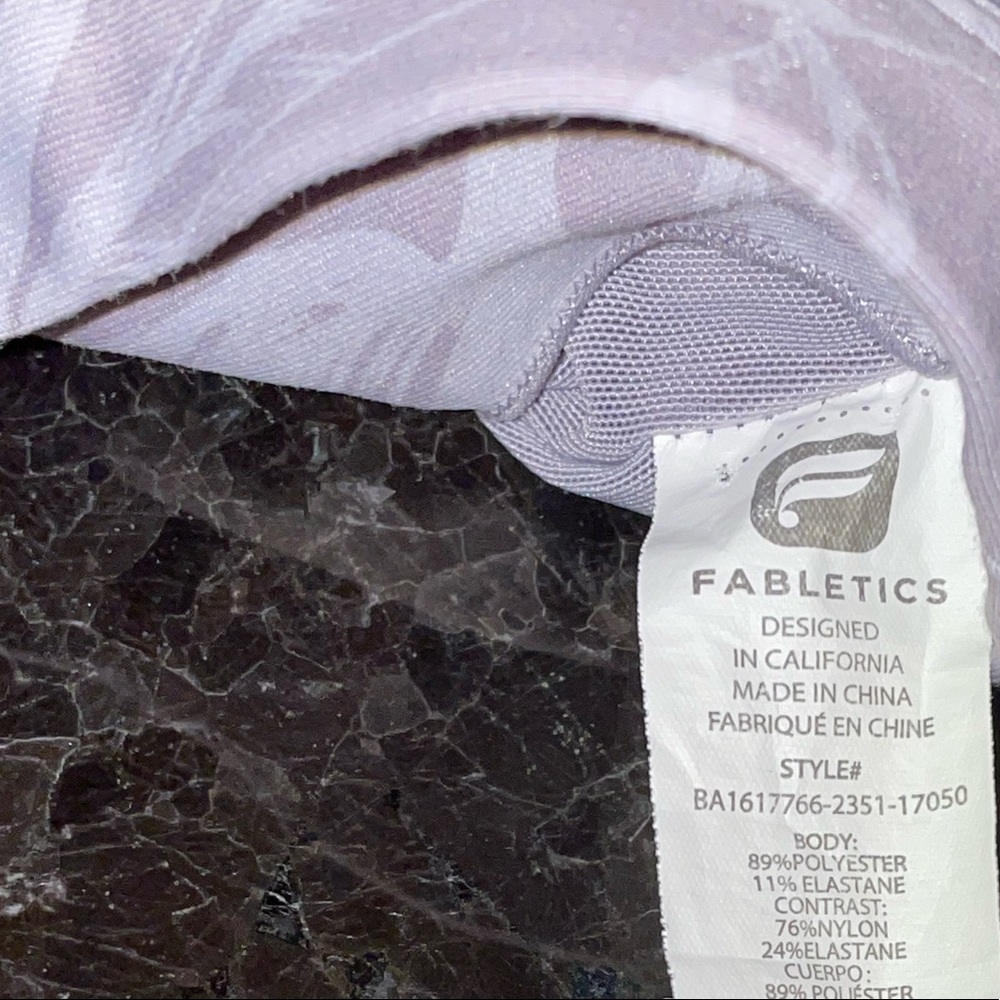 Fabletics Ayni Square Back Sports Bra Size Small Grey Razorback - Picture 6 of 7